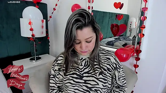 Snapshot of PandoraB_ chatting on February 17, 2:26 pm PandoraB online show from February 17, 2:26 pm