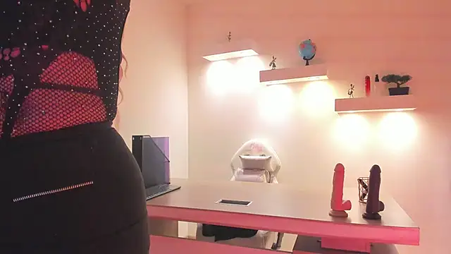 Snapshot of AnastasiaTaylor_ chatting on September 9, 3:39 am AnastasiaTaylor online show from September 9, 3:39 am