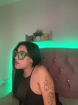 angellique 22 online show from March 20, 10:10 am