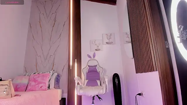 Snapshot of mia_six66 chatting on November 4, 11:42 am mia six66 online show from November 4, 11:42 am