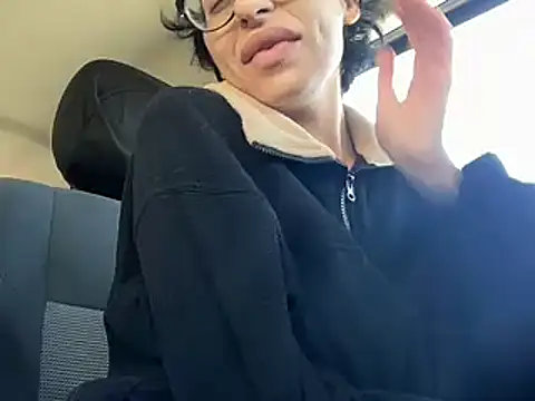 Snapshot of myloveforyouu chatting on January 19, 4:46 pm myloveforyouu online show from January 19, 4:46 pm