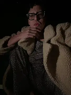 Snapshot of myloveforyouu chatting on March 17, 4:19 am myloveforyouu online show from March 17, 4:19 am