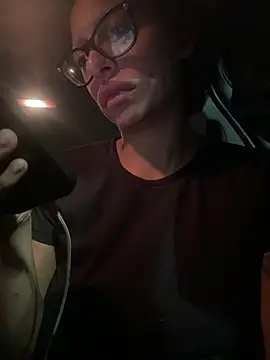 Snapshot of myloveforyouu chatting on September 9, 2:00 am myloveforyouu online show from September 9, 2:00 am