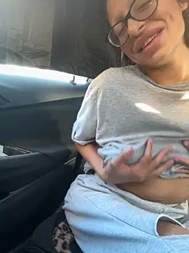 Snapshot of myloveforyouu chatting on September 19, 1:23 pm myloveforyouu online show from September 19, 1:23 pm