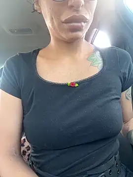 Snapshot of myloveforyouu chatting on September 20, 3:02 pm myloveforyouu online show from September 20, 3:02 pm