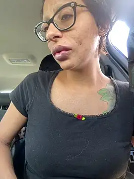 Snapshot of myloveforyouu chatting on October 5, 4:05 pm myloveforyouu online show from October 5, 4:05 pm