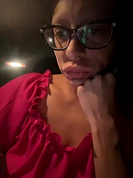 Snapshot of myloveforyouu chatting on October 11, 11:20 am myloveforyouu online show from October 11, 11:20 am