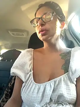 Snapshot of myloveforyouu chatting on October 12, 1:10 pm myloveforyouu online show from October 12, 1:10 pm