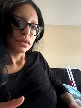 Snapshot of myloveforyouu chatting on October 20, 1:44 pm myloveforyouu online show from October 20, 1:44 pm