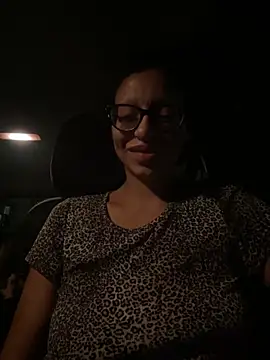 Snapshot of myloveforyouu chatting on October 23, 2:44 am myloveforyouu online show from October 23, 2:44 am