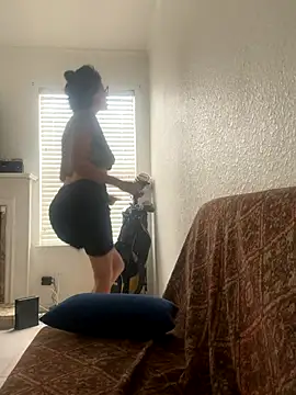 Snapshot of myloveforyouu chatting on October 23, 2:49 pm myloveforyouu online show from October 23, 2:49 pm