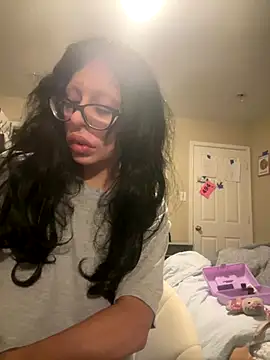 Snapshot of myloveforyouu chatting on November 16, 11:27 am myloveforyouu online show from November 16, 11:27 am