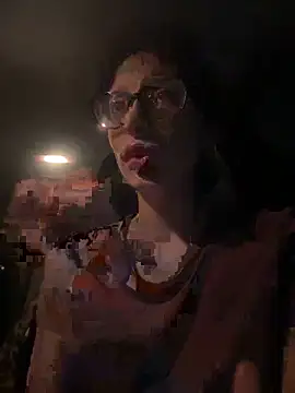 Snapshot of myloveforyouu chatting on December 23, 6:00 am myloveforyouu online show from December 23, 6:00 am