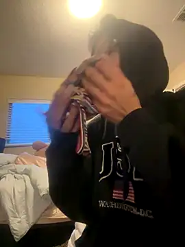 Snapshot of myloveforyouu chatting on January 8, 1:46 pm myloveforyouu online show from January 8, 1:46 pm