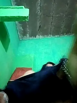 Snapshot of HOTBABITARAJ chatting on January 1, 8:35 am HOTBABITARAJ online show from January 1, 8:35 am