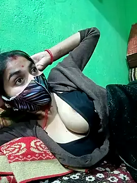 Snapshot of HOTBABITARAJ chatting on January 6, 7:42 am HOTBABITARAJ online show from January 6, 7:42 am