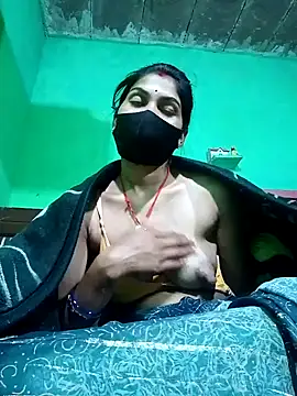 Snapshot of HOTBABITARAJ chatting on February 3, 10:47 am HOTBABITARAJ online show from February 3, 10:47 am