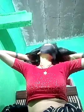 Snapshot of HOTBABITARAJ chatting on February 9, 10:31 am HOTBABITARAJ online show from February 9, 10:31 am