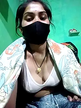 Snapshot of HOTBABITARAJ chatting on February 12, 9:20 am HOTBABITARAJ online show from February 12, 9:20 am