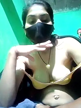 Snapshot of HOTBABITARAJ chatting on February 21, 7:34 am HOTBABITARAJ online show from February 21, 7:34 am