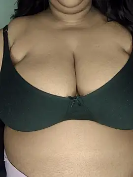 Snapshot of bigboobyrush chatting on June 16, 9:45 am bigboobyrush online show from June 16, 9:45 am