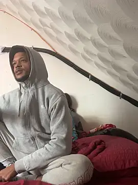 Snapshot of rayyymack chatting on February 14, 3:20 pm rayyymack online show from February 14, 3:20 pm