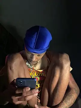 Snapshot of rayyymack chatting on February 16, 4:41 am rayyymack online show from February 16, 4:41 am