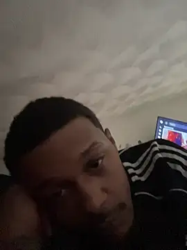 Snapshot of rayyymack chatting on March 27, 12:49 pm rayyymack online show from March 27, 12:49 pm