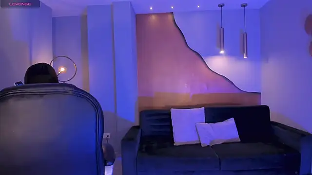 ValeriaRiveraX online show from March 11, 4:10 am