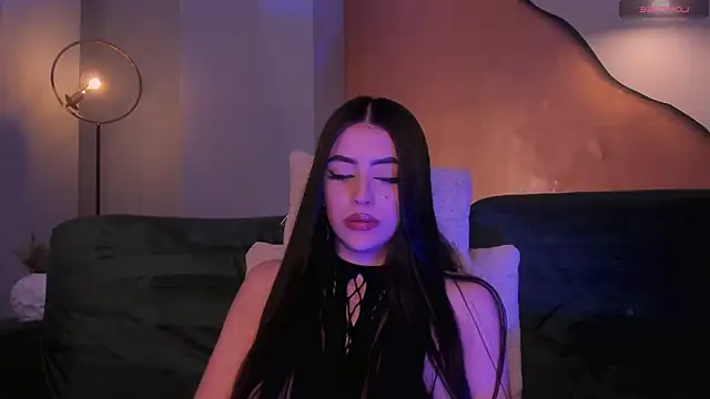 ValeriaRiveraX online show from March 11, 7:15 am