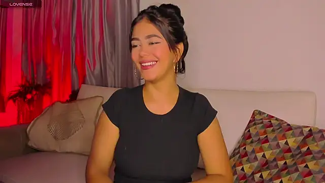 azzahara069 online show from January 9, 2:43 am