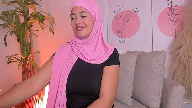 Snapshot of azzahara069 chatting on February 26, 12:20 am azzahara069 online show from February 26, 12:20 am