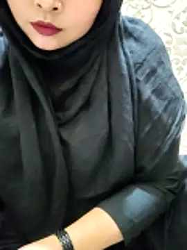 Snapshot of Indian-Nazia chatting on April 18, 7:18 pm Indian-Nazia online show from April 18, 7:18 pm