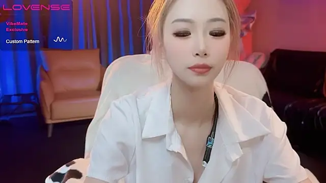 JoooJo  online show from March 8, 8:57 pm