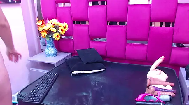 Lya Anal online show from February 13, 6:20 am