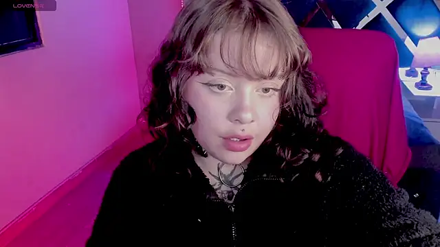 Sabrina scarlett online show from March 17, 9:02 pm