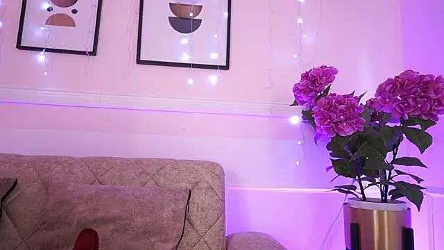 Anybuny online show from January 8, 1:35 pm