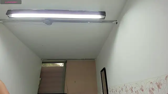 ArielleJones online show from January 9, 11:58 am