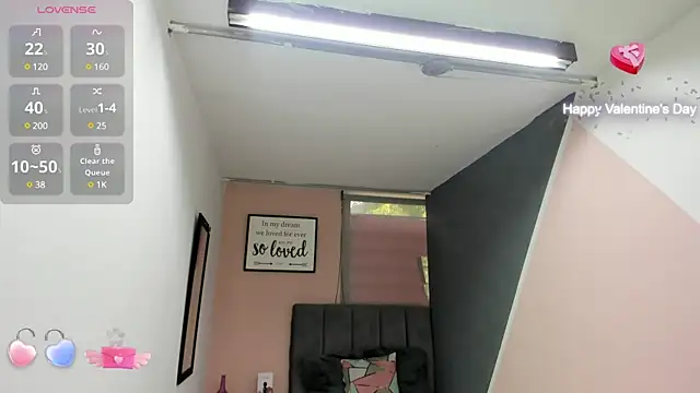 ArielleJones online show from January 17, 3:00 pm