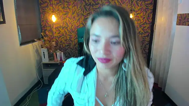 ArielleJones online show from February 15, 8:22 pm