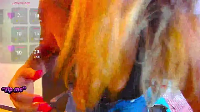 Snapshot of daniela_beauty chatting on February 25, 10:29 pm daniela beauty online show from February 25, 10:29 pm
