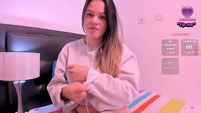 Snapshot of daniela_beauty chatting on October 11, 12:04 pm daniela beauty online show from October 11, 12:04 pm