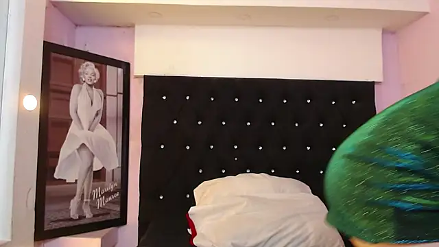 kittybonxx online show from October 5, 1:31 pm