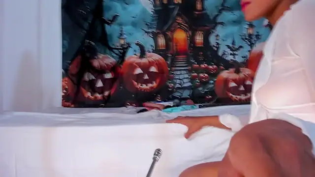 Juliette  3 online show from November 1, 11:01 am