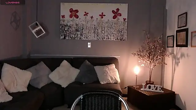 Snapshot of PoisonIvy15_ chatting on December 21, 2:30 am PoisonIvy15  online show from December 21, 2:30 am
