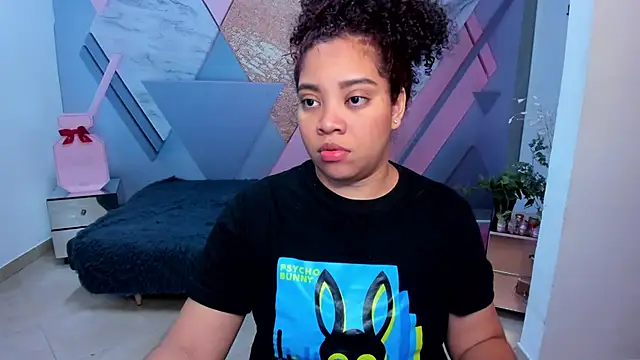 AngelaCoffee online show from February 6, 7:29 pm