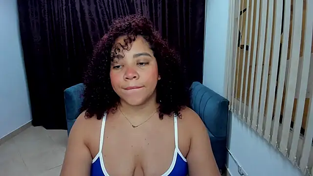 AngelaCoffee online show from March 18, 3:42 am