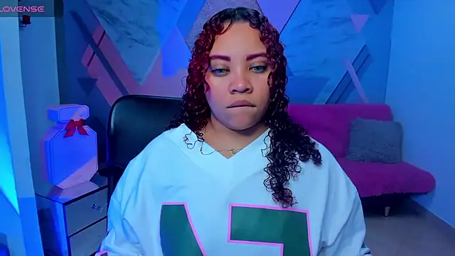 AngelaCoffee online show from October 26, 3:45 am