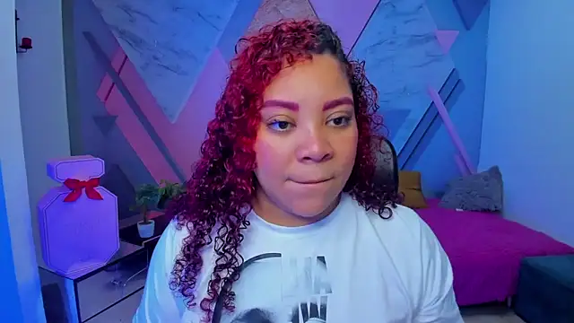 AngelaCoffee online show from November 9, 1:04 am