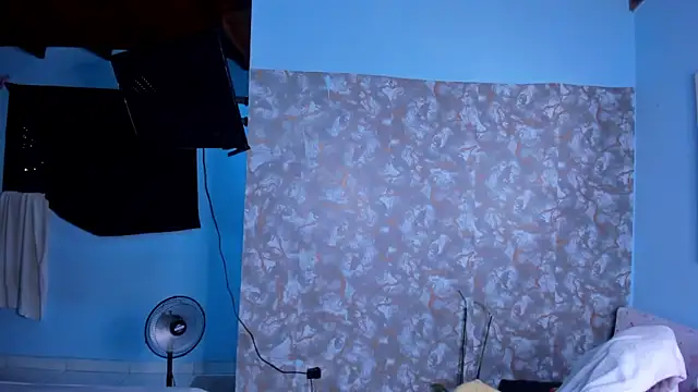 AngelaCoffee online show from April 6, 11:27 pm